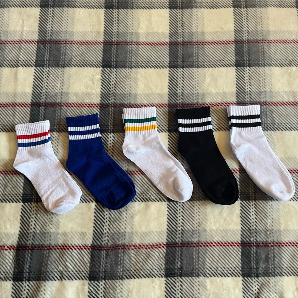 YesStyle Striped Athletic Socks - Multicolor Pack